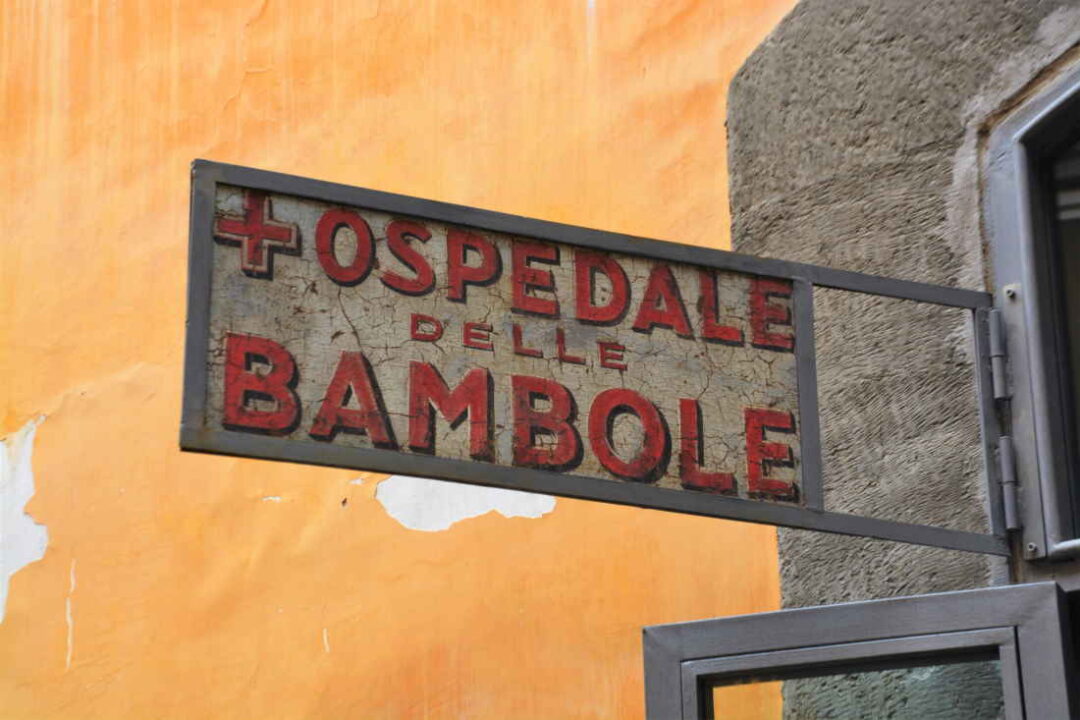 Ospedale delle bambole di Napoli