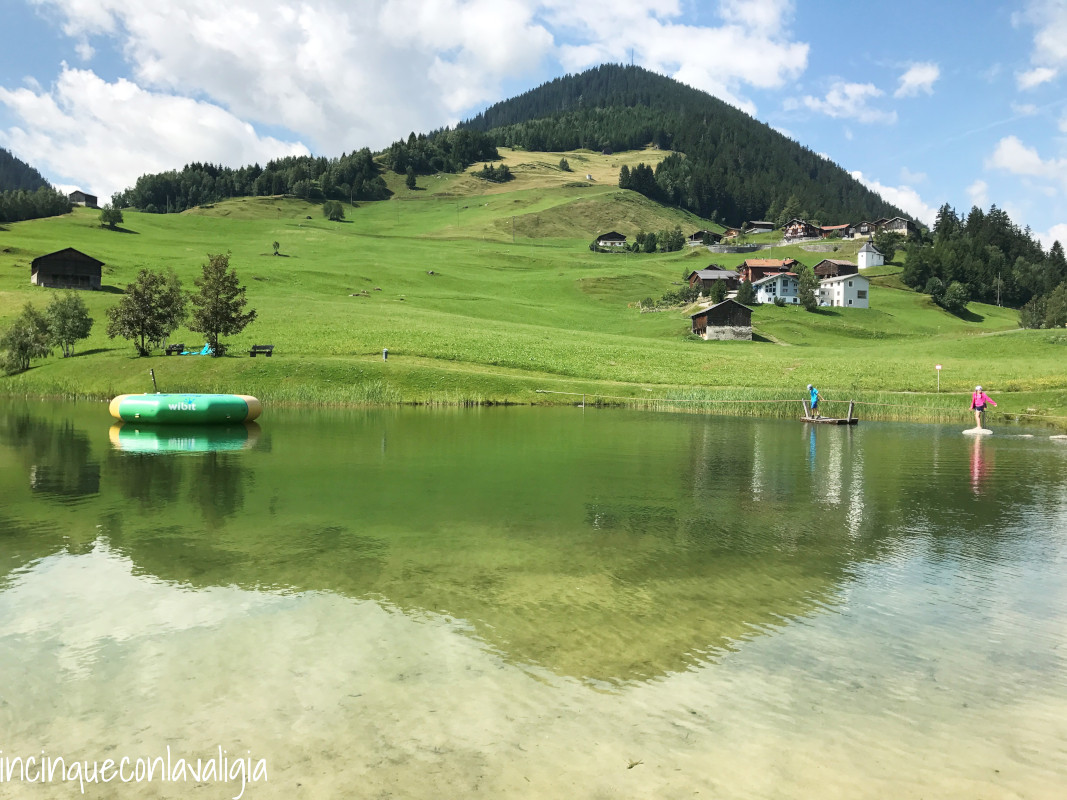 Lac da Claus laghetto balneabile in Svizzera Lac Claus Surrein