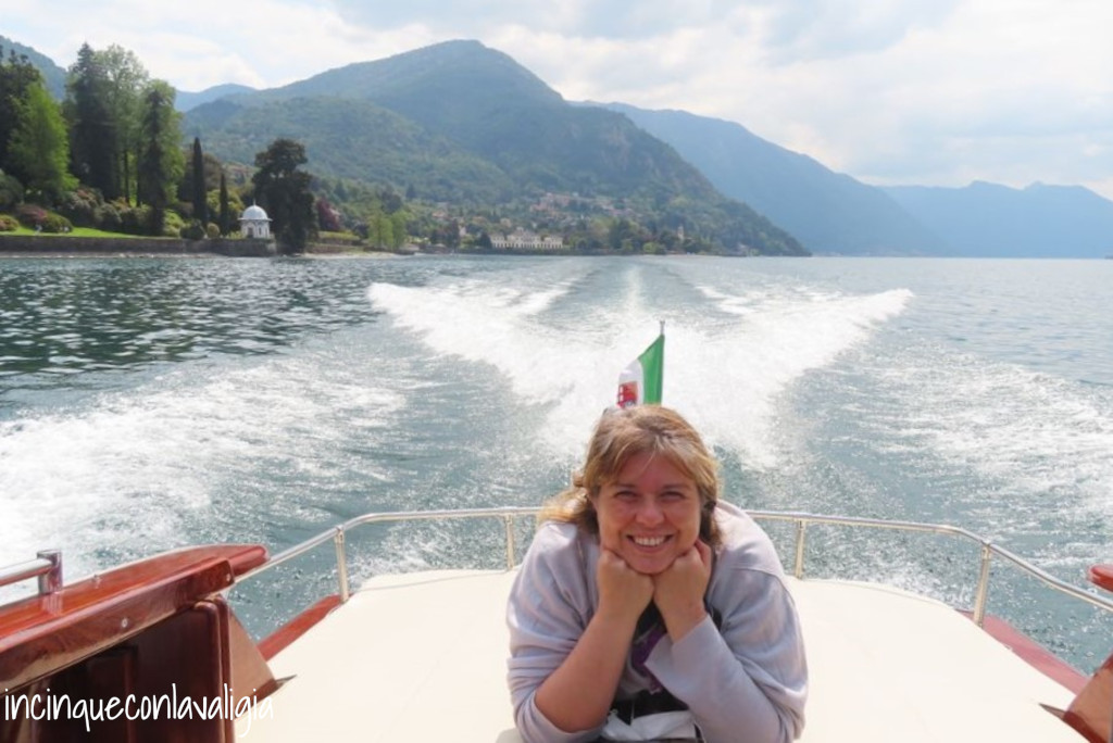 Relax a bordo della barca sul Lago di Como