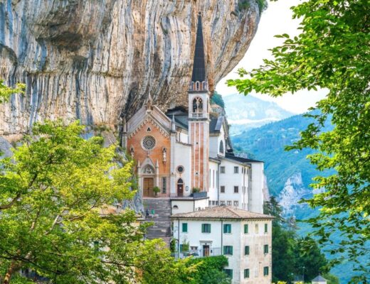 Santuario Madonna della Corona
