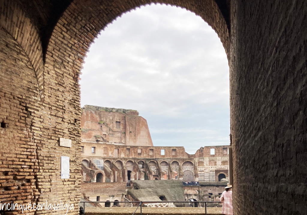 Quando ci si affaccia all'interno del Colosseo Colosseo con bambini