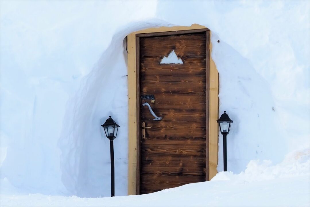 Dormire in igloo in Italia Presena-Tonale