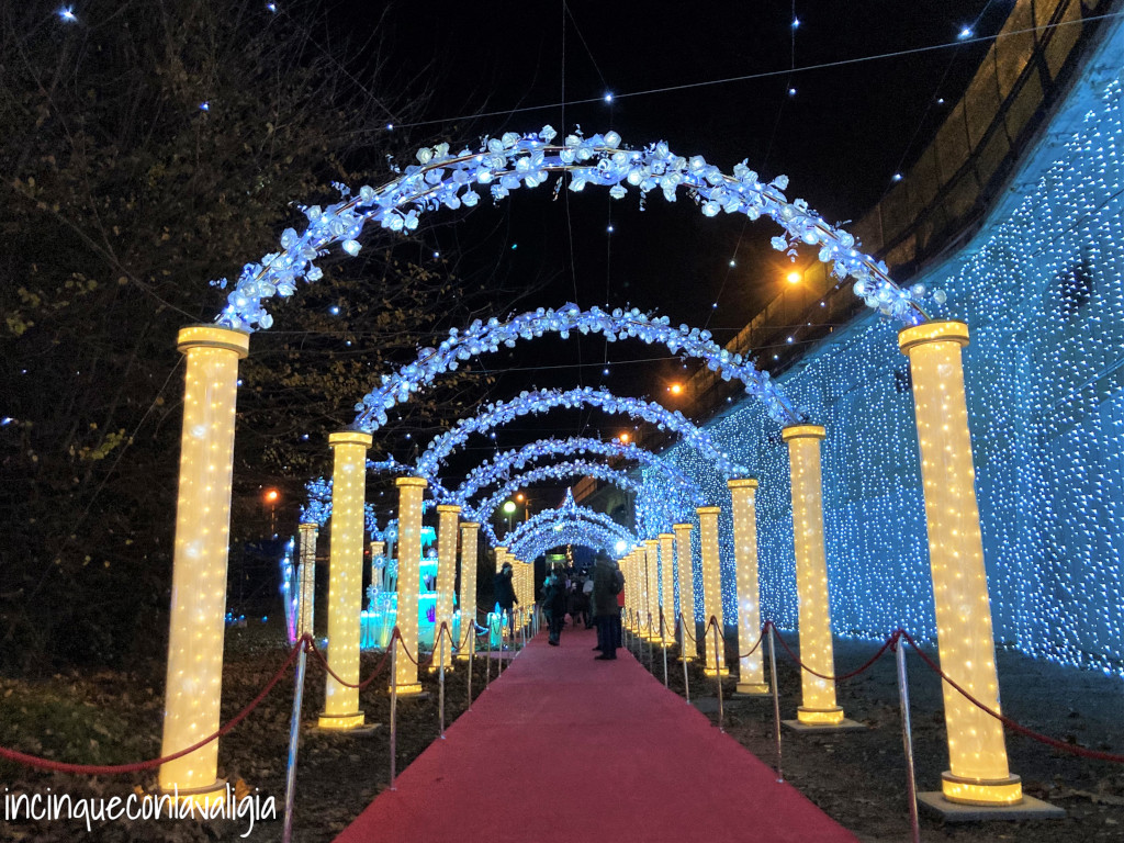 Arco luminoso lucine di Natale Laveno Lucine di Natale Laveno