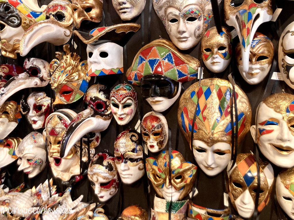 Maschere di carnevale a Venezia Maschere di carnevale a Venezia
