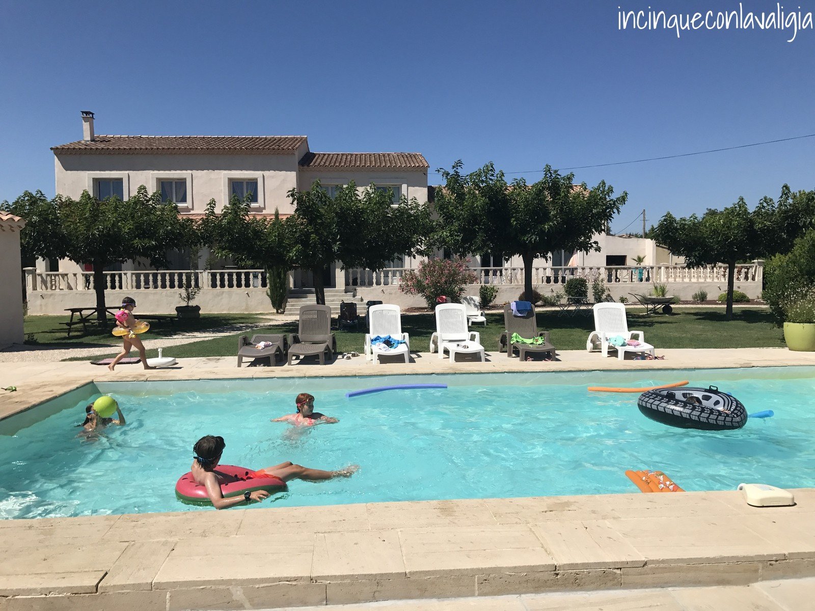 Piscina e divertimento in Provenza Dove soggiornare in Provenza Avignone