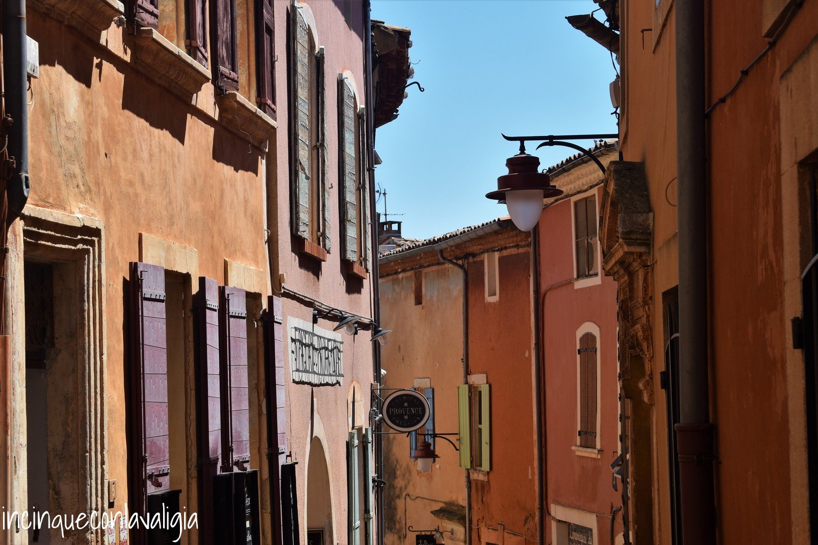 Roussillon il borgo Roussillon_ocre_provenza