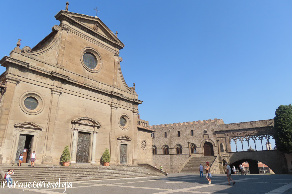Piazza San Lorenzo Viterbo Piazza San Lorenzo con la Loggia